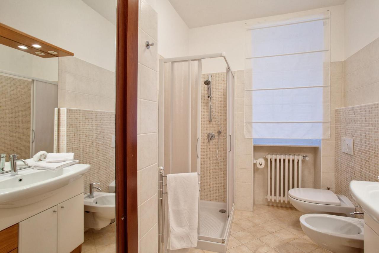 Cozy Lake Como Apartments Valmadrera Luaran gambar