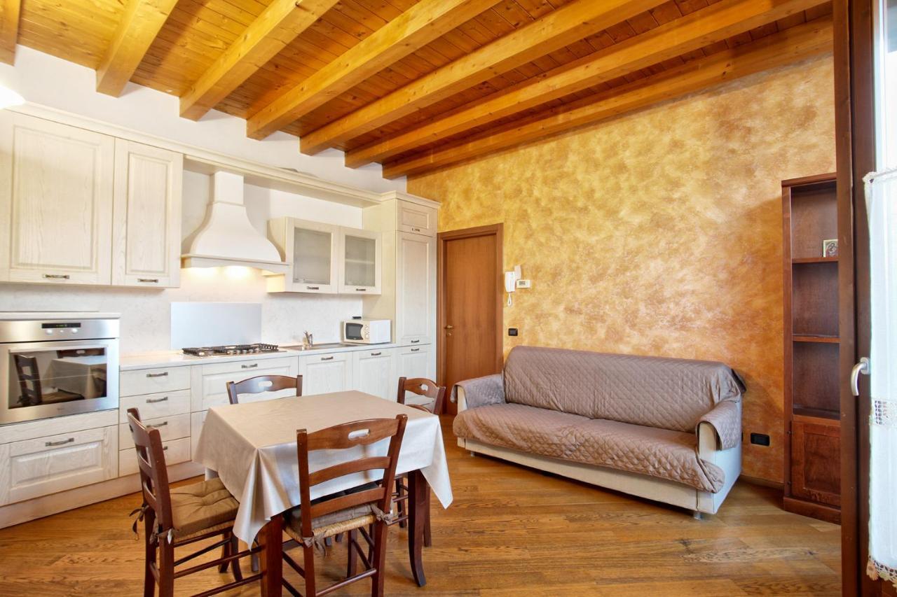 Cozy Lake Como Apartments Valmadrera Luaran gambar